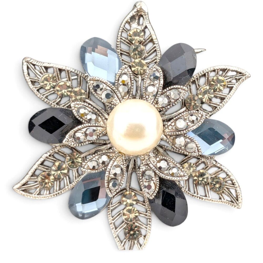 Premier Designs Pearls Night Out Brooch Pendant Faux Pearl Rhinestone 2"